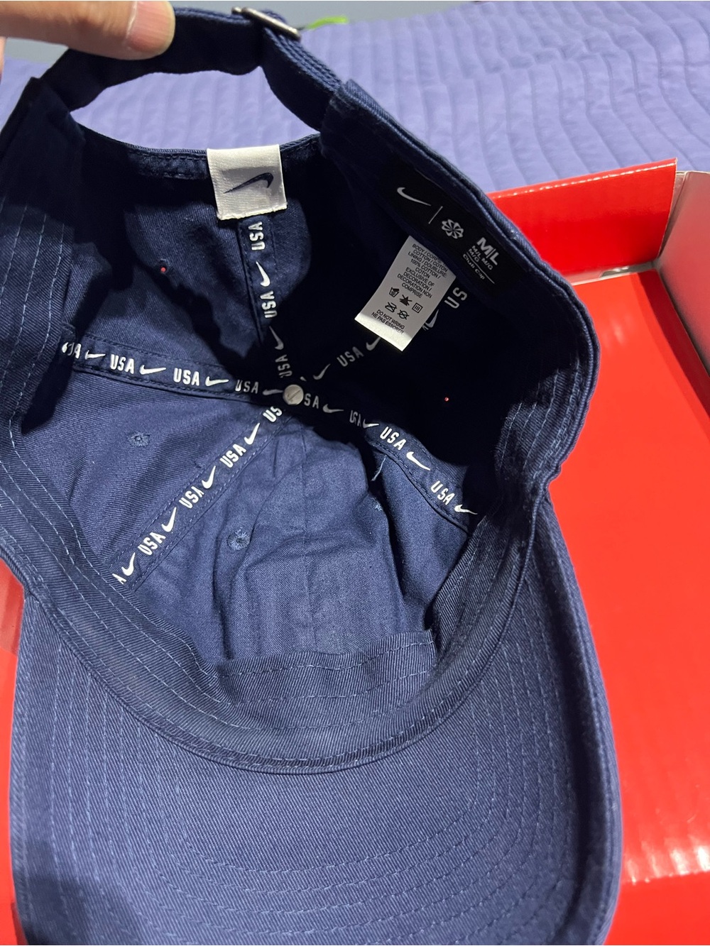 Nike USA Shield Navy Baseball Cap with Red White Shield - Picture 4 of 8